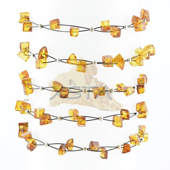 Amber bracelet with wire cognac